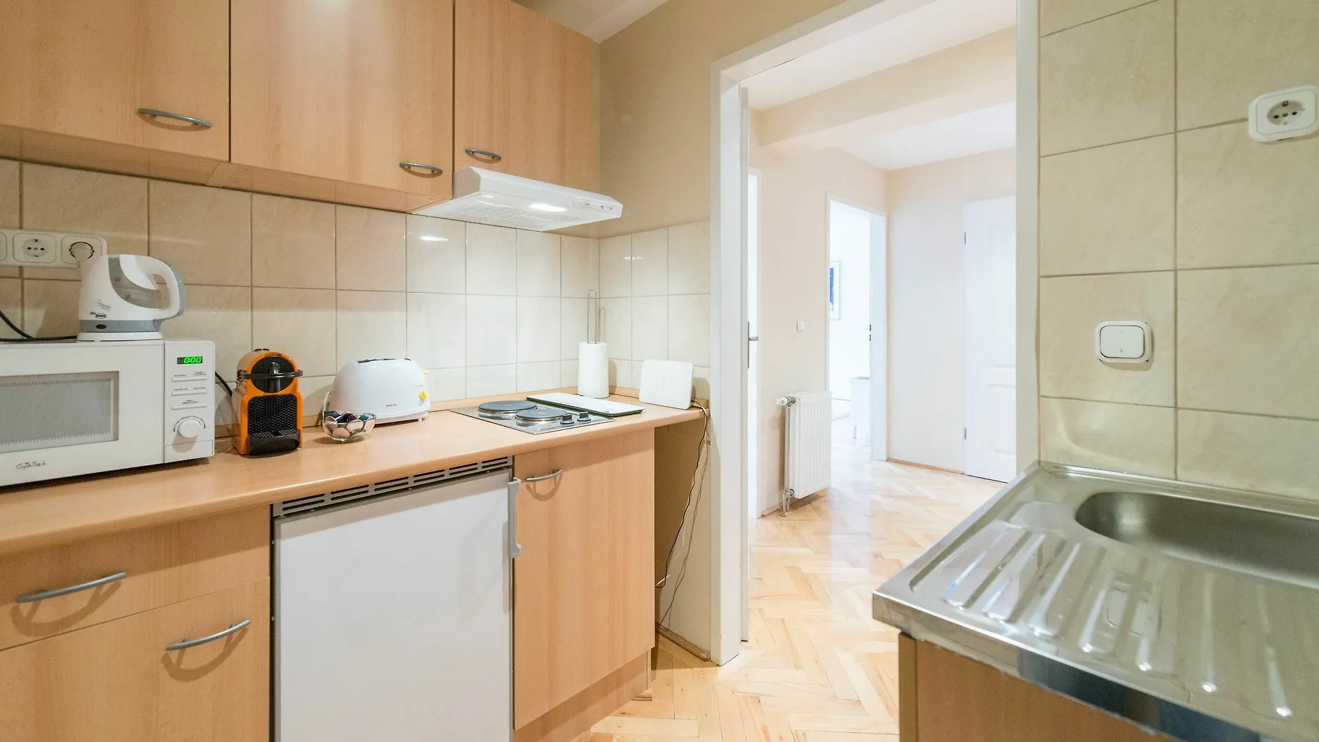 Oasis Apartments - Liszt Ferenc Square Budapešť 0*,  Maďarsko