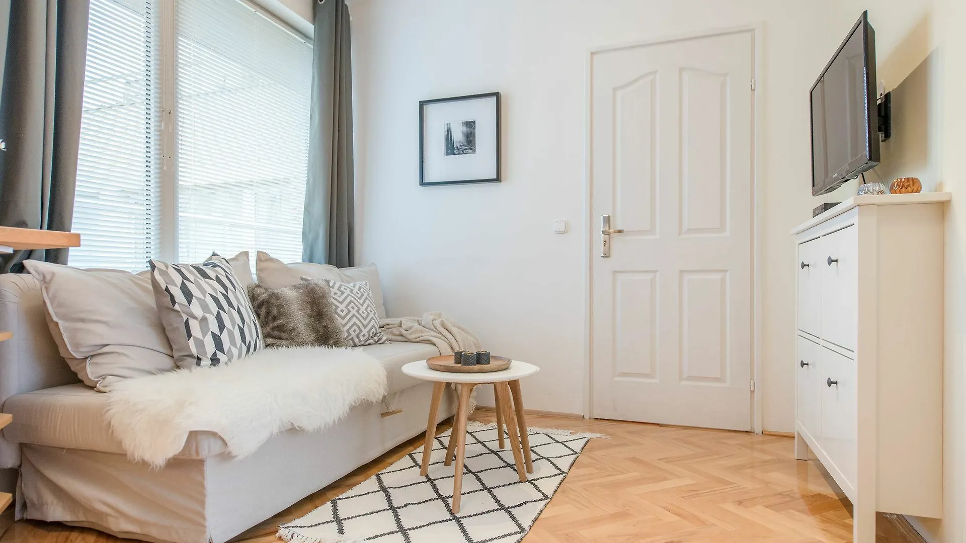 Oasis Apartments - Liszt Ferenc Square Budapest Hungary